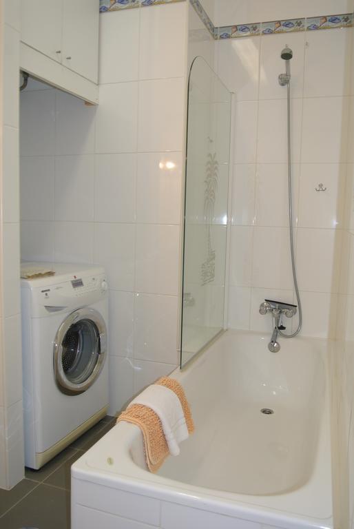 Navio Azul Apartment فونشال الغرفة الصورة