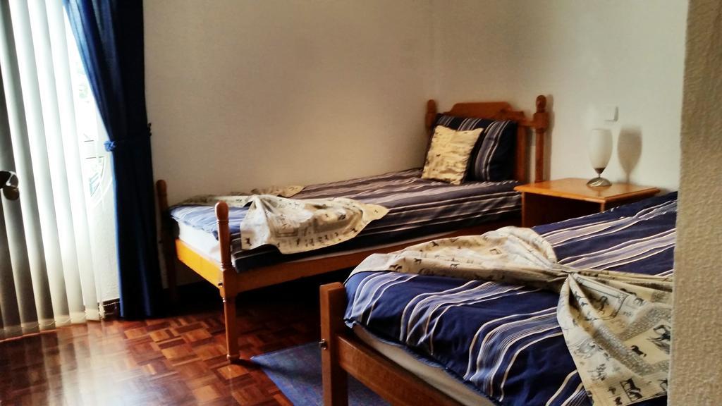 Navio Azul Apartment فونشال الغرفة الصورة